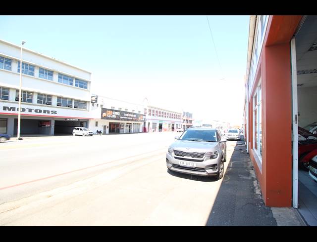 1,214M² RETAIL FOR SALE IN EAST LONDON CENTRAL